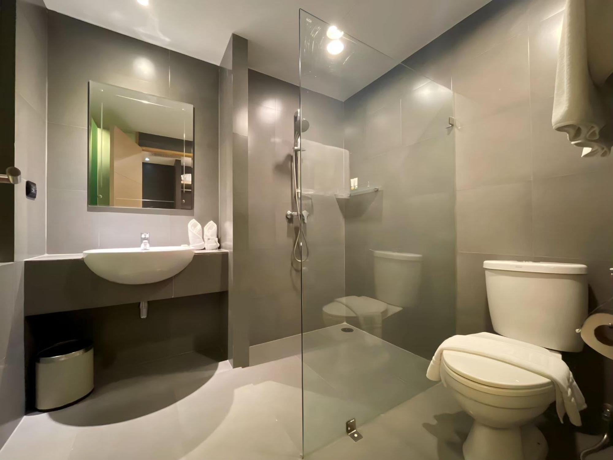 Icheck Inn Nana By Aspira Bangkok Exteriör bild